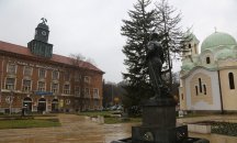 Кметът на Перник иска РЗИ да информира ежедневно за качеството на водата
