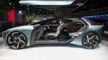 Lexus LF-30 Concept изложен по време на автосалона AutoMobility LA в Лос Анджелис.