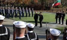 Под звуците на българския химн посрещнаха Борисов във Вашингтон