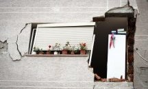 Силно земетресение вся паника в Тирана