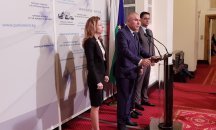 Марешки няма да се доближава до трибуната, осквернена от Симеонов