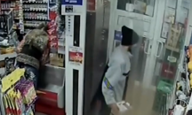 Отново задигнаха кутия с дарения за болно дете в магазин 