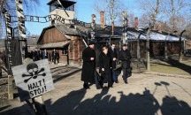 Ангела Меркел посети "Аушвиц", дари 60 млн. за лагера