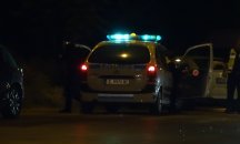 Психично болен нападна с нож охранител и минувач