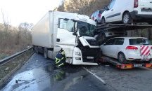 Тежка катастрофа блокира Кресненското дефиле, има пострадал (ОБНОВЕНА)