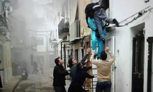 Мигрант стана герой в Испания, след като спаси инвалид от пожар