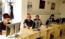 А1 учи възрастни хора да използват компютри и мобилни устройства