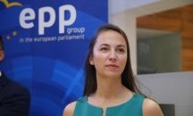 Ева Майдел: Регулирането на новите технологии трябва да насърчава малките и средни предприятия