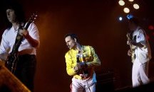 Queen пуснаха анимиран клип на коледно парче от 84-а