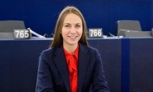Ева Майдел: България ще продължи по пътя си към единната валута