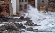 Бурята Елза взе жертви в Испания и Португалия