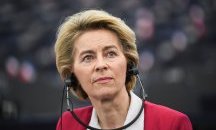 Изтрити данни от телефона на Урсула фон дер Лайен притесниха депутат