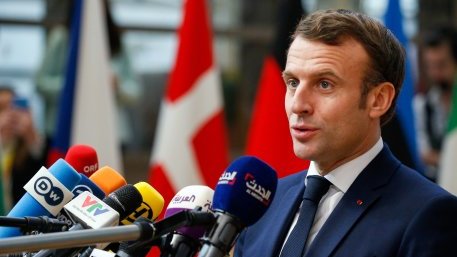 Макрон обеща още поне 100 млрд. евро в подкрепа на френската икономика