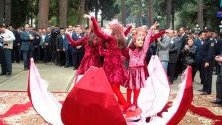 Фестивал на нара в Азербайджан - страната се счита за единствената, в която растат всички сортове нар.