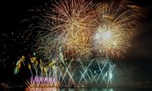 Новата година е вече факт на някои места по света