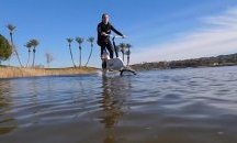 Създадоха първия в света електрически велосипед по вода