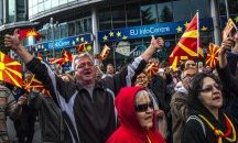 Еврокомисар: България и Гърция отварят пътя на Македония към ЕС