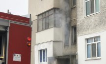 Пожар пламна в блок в Казанлък