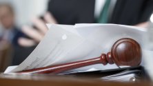 Обвиниха жена в тероризъм и планиране на атентат в Лондон
