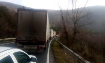 Пожар блокира Кресненското дефиле (ОБНОВЕНА)