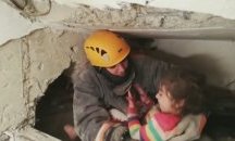 Извадиха живо 5-годишно дете от руините след силния трус в Турция