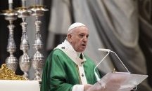 Папа Франциск превърна палат в убежище за бездомни