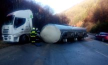 Цистерна се обърна на прохода Предел
