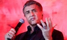 Силвестър Сталоун с нова татуировка преди да потегли за България