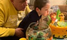 Премиерът празнува с малкия Бойко