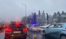 Катастрофа затруднява движението на бул. "България"