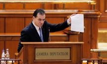 Правителството в Румъния падна
