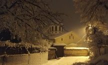 Няма бедстващи хора в Еленския Балкан заради обилния сняг