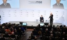 Макрон поиска диалог с Русия и разкритикува Германия за нежеланието й за реформи