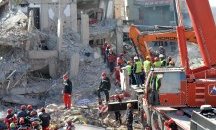Земетресение в Турция срути жилищен блок