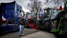 Фермери протестират срещу азотната политика на правителството в Хага, Холанди.
