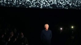 Джорджо Армани евакуиран заради пожар на остров край Сицилия