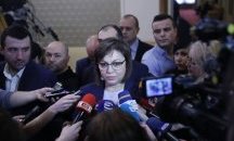 БСП поиска оставката на външния министър Екатерина Захариева