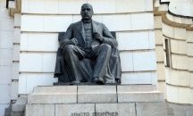 Софийският университет вдига таксите за студенти