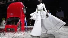 Ревю на Върджил Аблох за модна къща Off White по време на Седмицата на модата в Париж.