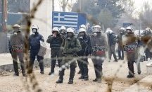 Продължава да се покачва напрежението с мигрантите на турско-гръцката граница