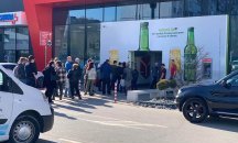 "Фантастико" ограничава достъпа до магазините си