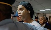 Роналдиньо участвал в схема за пране на пари, защото "бил глупав"?