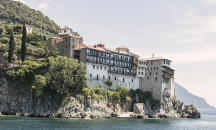 COVID-19 затвори и Атонската Света Гора