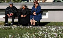 Отделят 45 млн. лв. за подкрепа на възрастни и хора с увреждания