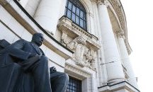 СИГНАЛ до ТОПНОВИНИ: Само в СУ няма дистанционно обучение за студентите по медицина