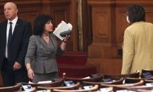 Цвета Караянчева: За 24 часа мога да свикам парламента