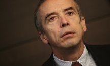 Доц. Мангъров: Няма излекувани от коронавирус у нас, просто им е минало
