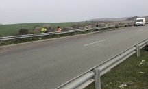 Камион се преобърна на АМ "Струма", шофьорът бил пиян