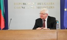 Връщат част от мерките при над 200 болни