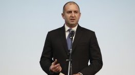 Радев: Властта отново опита да постави под карантина националната ни памет